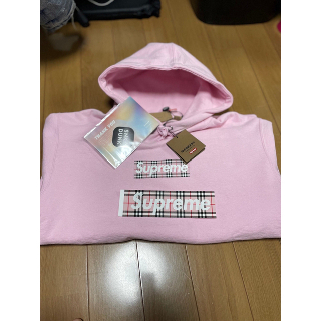 お買い得!】 Supreme - Burberryフーディ supreme スウェット - www