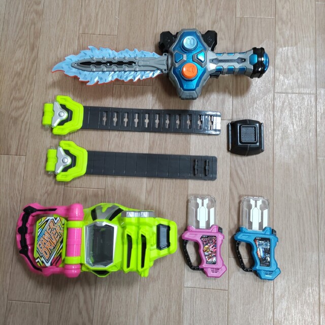 一部予約!】 箱付完品 仮面ライダー ゼロワン ジオウ エグゼイド DX