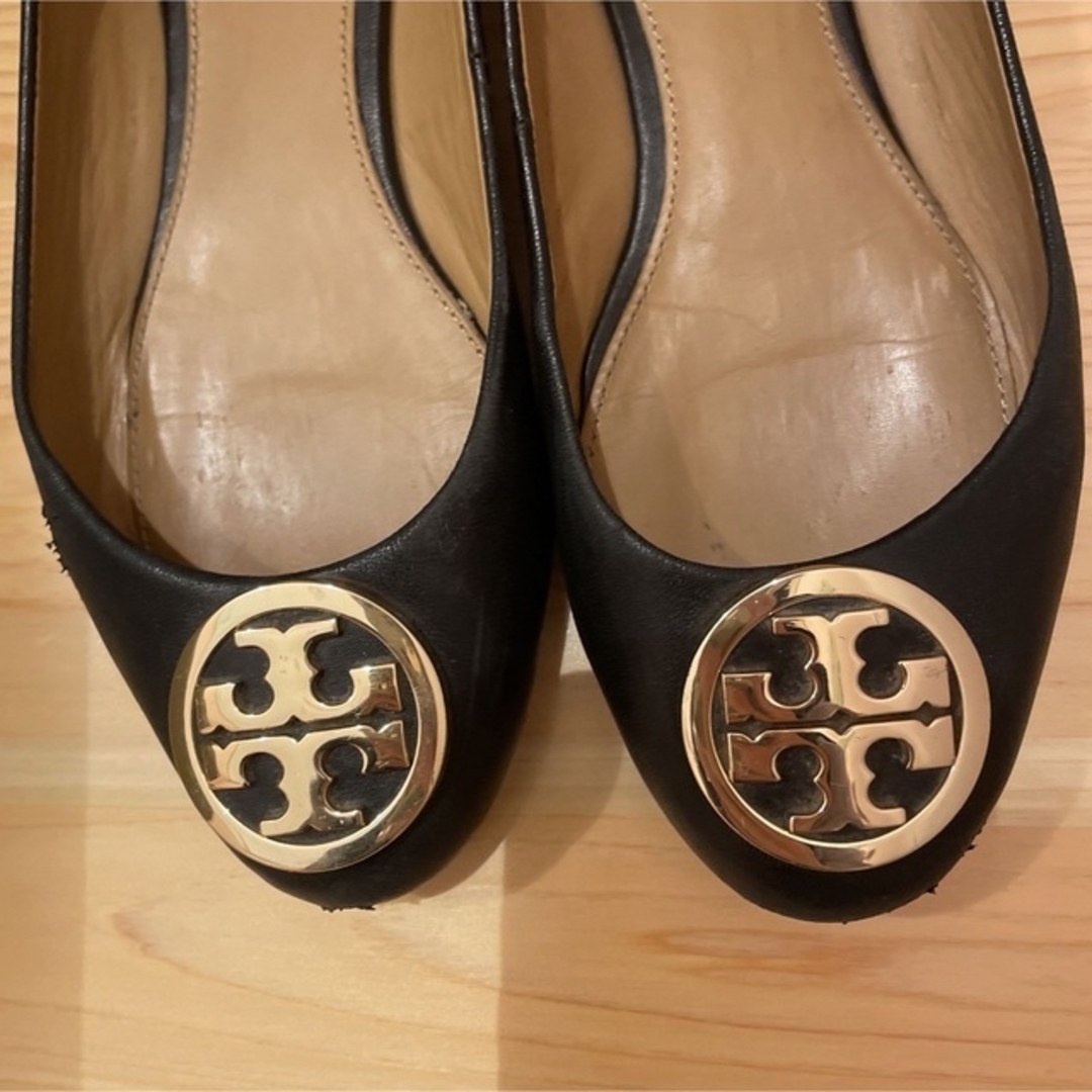 Tory Burch(トリーバーチ)の最終値下げ‼️トリーバーチ　フラットシューズ　ブラック　23.5センチ レディースの靴/シューズ(ハイヒール/パンプス)の商品写真