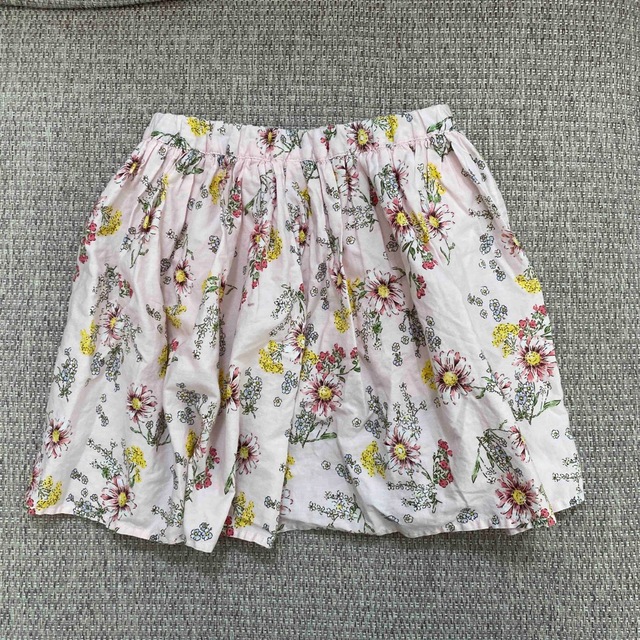 GLOBAL WORK(グローバルワーク)のスカート　花柄　ピンク キッズ/ベビー/マタニティのキッズ服女の子用(90cm~)(スカート)の商品写真