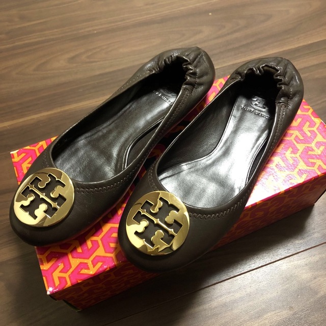 Tory Burch(トリーバーチ)のトリーバーチフラットシューズ　美品 レディースの靴/シューズ(バレエシューズ)の商品写真