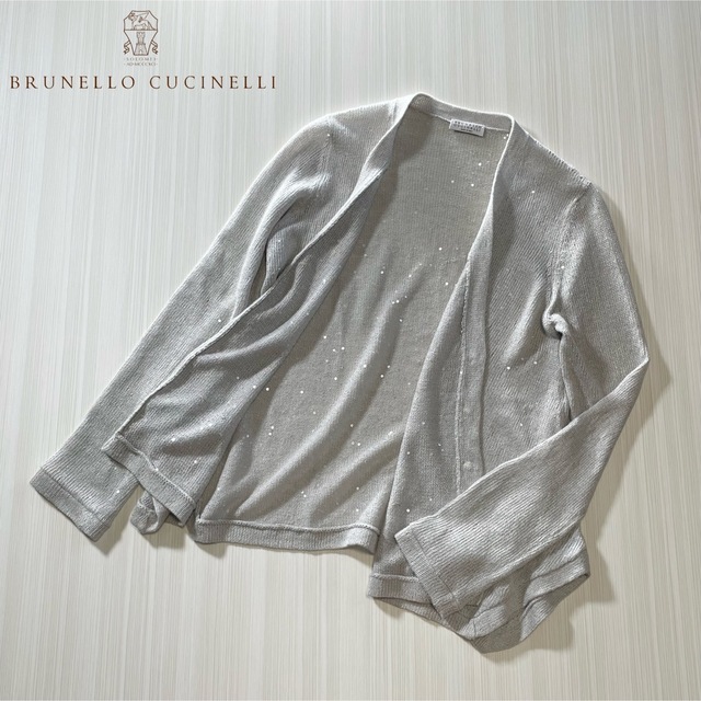 BRUNELLO CUCINELLI(ブルネロクチネリ)のI90★極上サマーニット スパンコールつきカーディガン ブルネロクチネリ グレー レディースのトップス(カーディガン)の商品写真