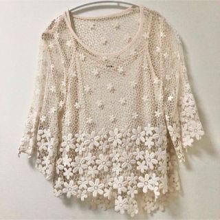 スナイデル(SNIDEL)のsnidel(スナイデル)花刺繍メッシュプルオーバー(カットソー(長袖/七分))