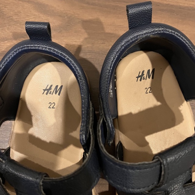 H&M(エイチアンドエム)のH&M サンダル キッズ/ベビー/マタニティのキッズ靴/シューズ(15cm~)(サンダル)の商品写真