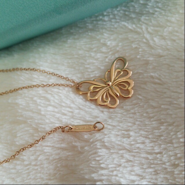 Tiffany & Co. - Tiffanyバタフライネックレス18金の通販 by ELLIE 激安売り Tiffany バタフライ ネックレス YG 18k ティファニー ネックレス