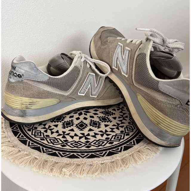 New Balance(ニューバランス)の再値下げ激安✨ニューバランス　574 グレー　23.5 レディースの靴/シューズ(スニーカー)の商品写真