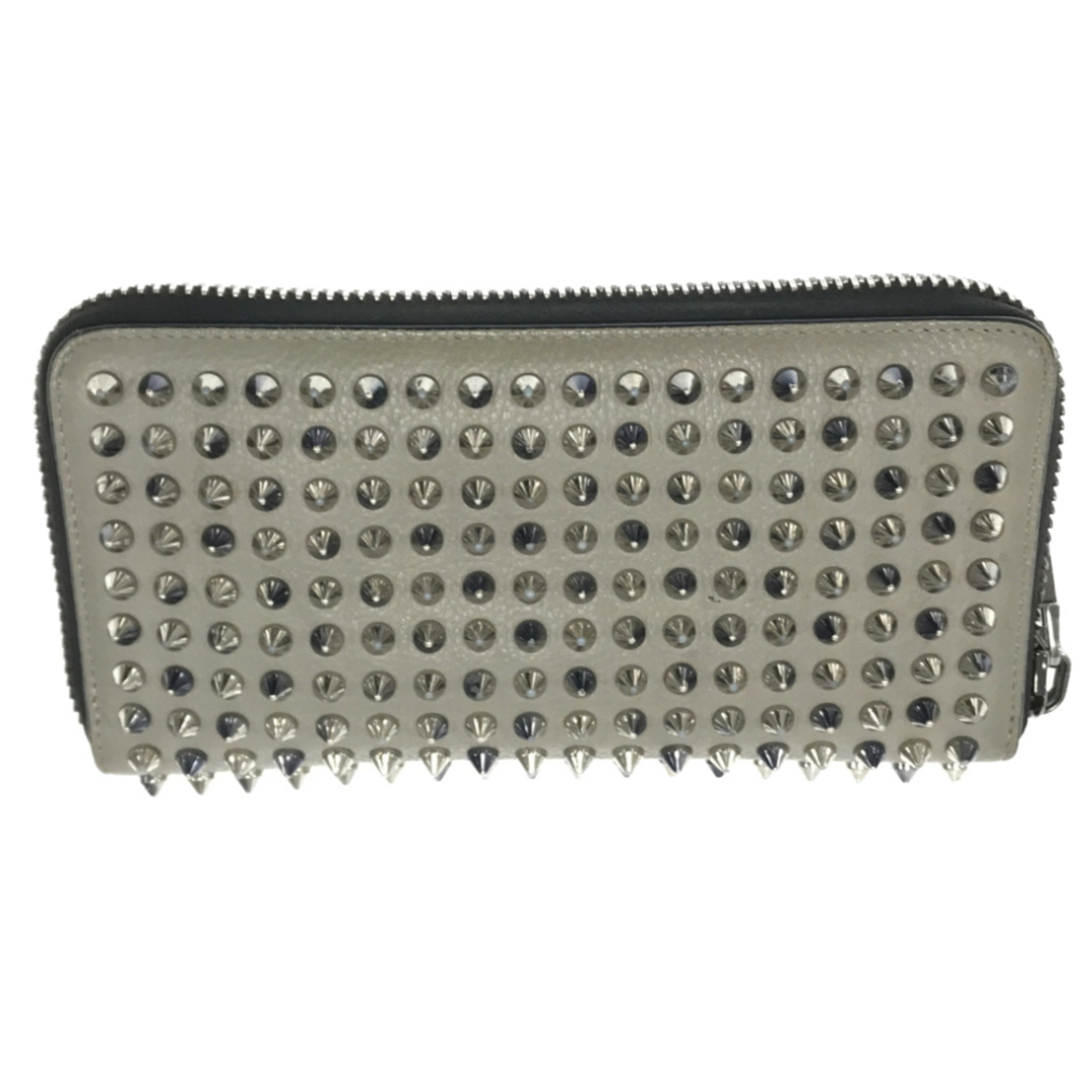 Christian Louboutin(クリスチャンルブタン)のCHRISTIAN LOUBOUTIN クリスチャンルブタン PANETTONE WALLET SPIKES 長財布 ラウンドファスナーウォレット スタッズ 型押し グレー 1165045 メンズのファッション小物(長財布)の商品写真