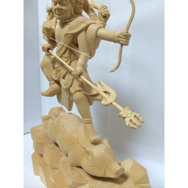新品 桧木 摩利支天 25cm 三面六臂 仏像木彫りの通販 by 新品 桧木 摩利支天 25cm 三面六臂 仏像木彫りの通販 by