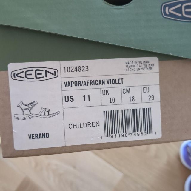 KEEN(キーン)のKEEN / サンダル (VERANO)　18CM　紫 キッズ/ベビー/マタニティのキッズ靴/シューズ(15cm~)(サンダル)の商品写真