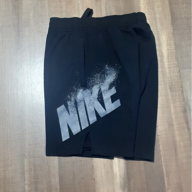 NIKE(ナイキ)のNIKEハーフパンツ (130～140㎝) キッズ/ベビー/マタニティのキッズ服男の子用(90cm~)(パンツ/スパッツ)の商品写真