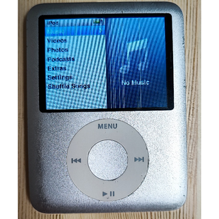 アップル(Apple)のiPod nano 第3世代 シルバー 4GB(ポータブルプレーヤー)