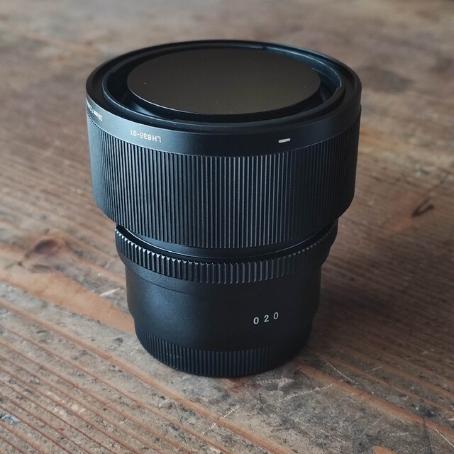 SIGMA(シグマ)のSIGMA35mm F2 DG DN [ソニーE用] 　中古美品 スマホ/家電/カメラのカメラ(レンズ(単焦点))の商品写真