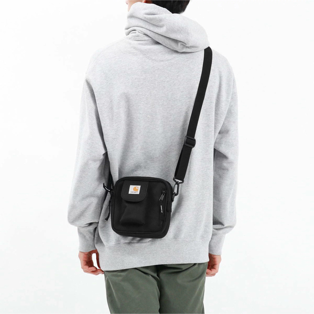 carhartt(カーハート)の美品 Carhartt WIP ESSENTIALS BAG SMALL 黒色 メンズのバッグ(ショルダーバッグ)の商品写真