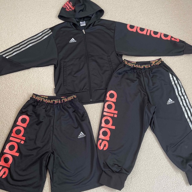 adidas(アディダス)の【美品】150サイズ☆adidasジャージ キッズ/ベビー/マタニティのキッズ服男の子用(90cm~)(ジャケット/上着)の商品写真