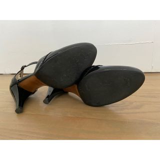 PELLICO - PELLICO☆ペリーコTストラップエナメルパンプス37.5の通販