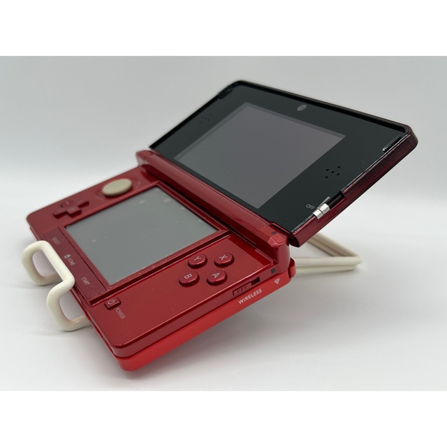 ニンテンドー3DS(ニンテンドー3DS)の【良品】ニンテンドー3DS フレアレッド 本体 任天堂 動作品 エンタメ/ホビーのゲームソフト/ゲーム機本体(携帯用ゲーム機本体)の商品写真