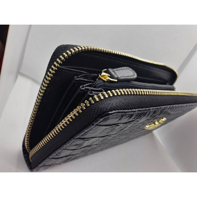 Vivienne Westwood(ヴィヴィアンウエストウッド)のVivienne Westwoodラウンドファスナー長財布未使用ブラック色クロコ レディースのファッション小物(財布)の商品写真