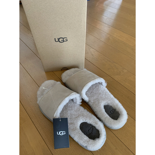 アグ(UGG)の新品・未使用　UGGスリッパ　UGGサンダル　レディース　正規店品(スリッポン/モカシン)