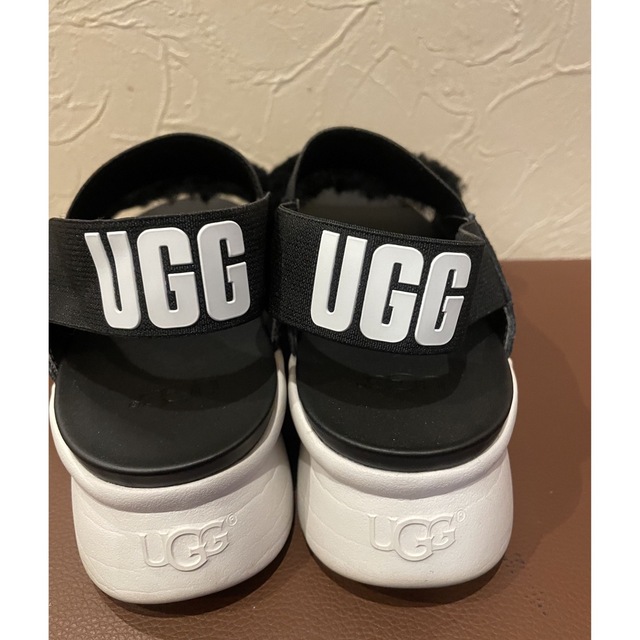 UGG(アグ)のugg アグ　サンダル レディースの靴/シューズ(サンダル)の商品写真