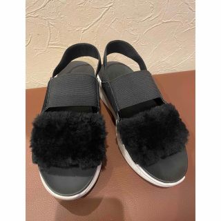 アグ(UGG)のugg アグ　サンダル(サンダル)