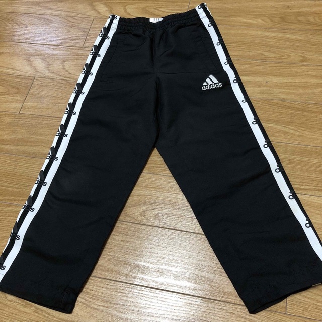 adidas(アディダス)のadidas ドライパンツ　110センチ キッズ/ベビー/マタニティのキッズ服男の子用(90cm~)(パンツ/スパッツ)の商品写真