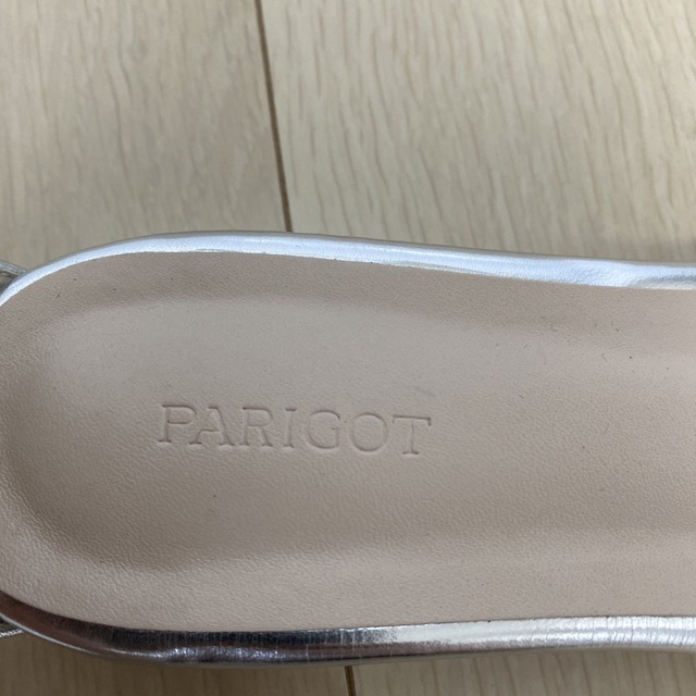 PARIGOT(パリゴ)のフラットサンダル レディースの靴/シューズ(サンダル)の商品写真