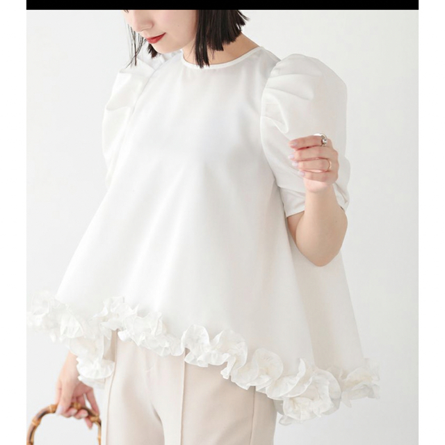 fitmore 裾フリルフレアトップス レディースのトップス(シャツ/ブラウス(半袖/袖なし))の商品写真