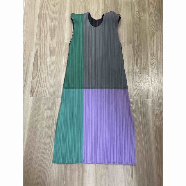 専門店では MIYAKE ISSEY PLEASE PLEATS - 30周年 チュニック 路面店