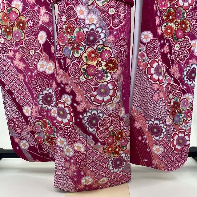 振袖★正絹★古典柄★ピンク★裄68.5cm★ラメ入り★成人式★中古 G-271