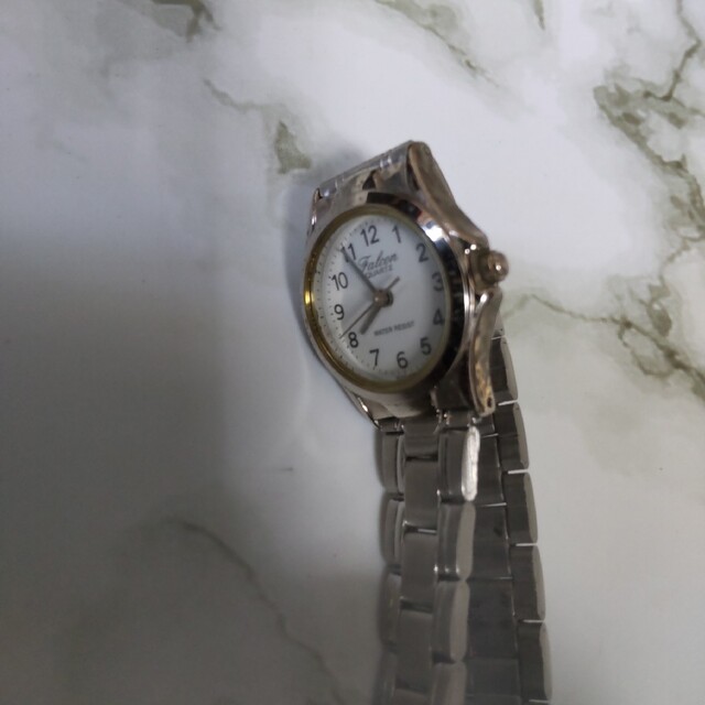 レディース腕時計、稼働中 レディースのファッション小物(腕時計)の商品写真