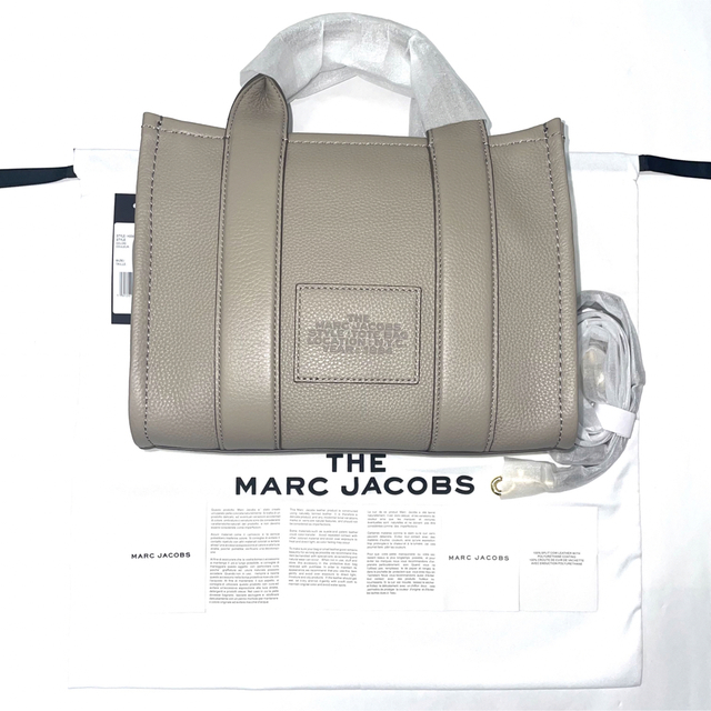 マークジェイコブス レザー トート ミニ セメント | www.jarussi.com.br