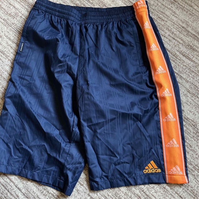 adidas(アディダス)の新品未使用　アディダス　adidas ハーフパンツ　大きいサイズ メンズのパンツ(ショートパンツ)の商品写真