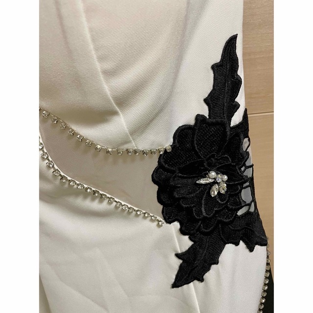 Alice バイカラーワンショルドレス・タイトミニ XL 白黒 レディースのフォーマル/ドレス(ナイトドレス)の商品写真