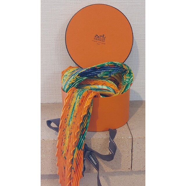 エルメスHERMES プリーツスカーフ 驚きの値段で 51.0%OFF aleksandra