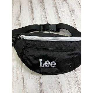 リー(Lee)のLEE　ボディBAG　BLACK×WHITE　新品　未使用(ボディバッグ/ウエストポーチ)