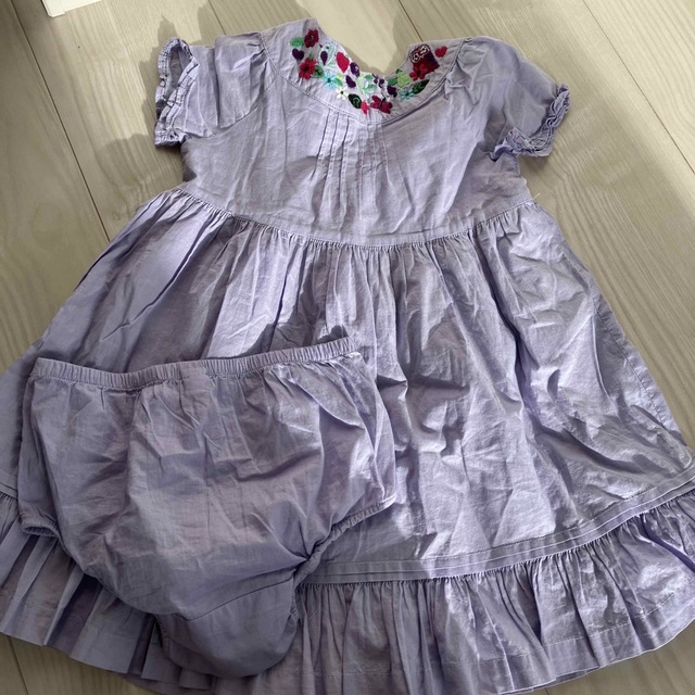 GAP(ギャップ)のGap キッズ　ワンピース　90 キッズ/ベビー/マタニティのキッズ服女の子用(90cm~)(ワンピース)の商品写真