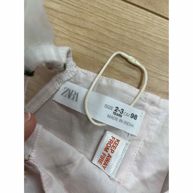 ZARA(ザラ)のZARA チュール　ワンピース キッズ/ベビー/マタニティのキッズ服女の子用(90cm~)(ワンピース)の商品写真