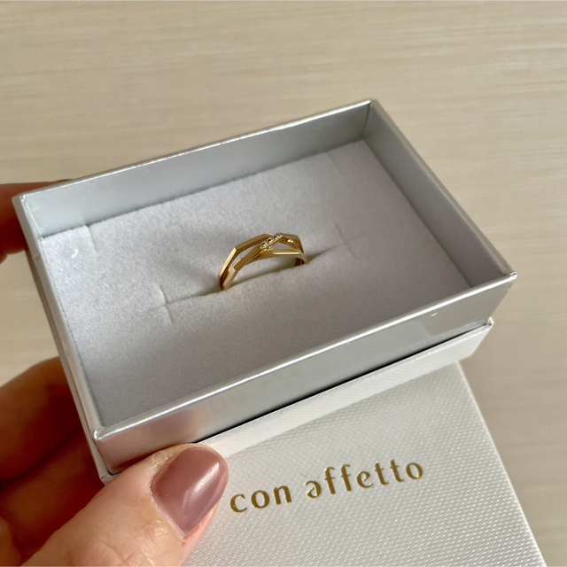 con affetto(original) K18ダイヤデザインリング レディースのアクセサリー(リング(指輪))の商品写真