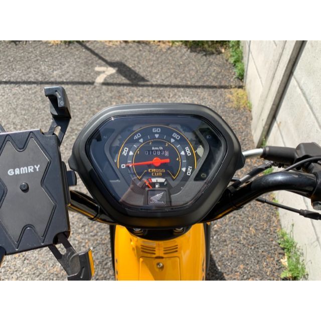 HONDA クロスカブ110 イエロー 走行距離約1000km カスタマイズ多数 自動車/バイクのバイク(車体)の商品写真