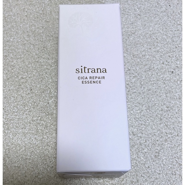 sitrana シカリペア エッセンス ハーバルフローラル 30ml コスメ/美容のスキンケア/基礎化粧品(美容液)の商品写真