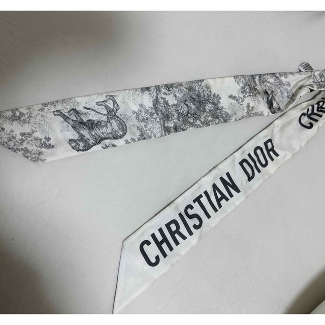 Christian Dior(クリスチャンディオール)のディオール DIOR スカーフ ミッツァ スカーフ シルク ホワイトXブラック  ハンドメイドのファッション小物(スカーフ)の商品写真