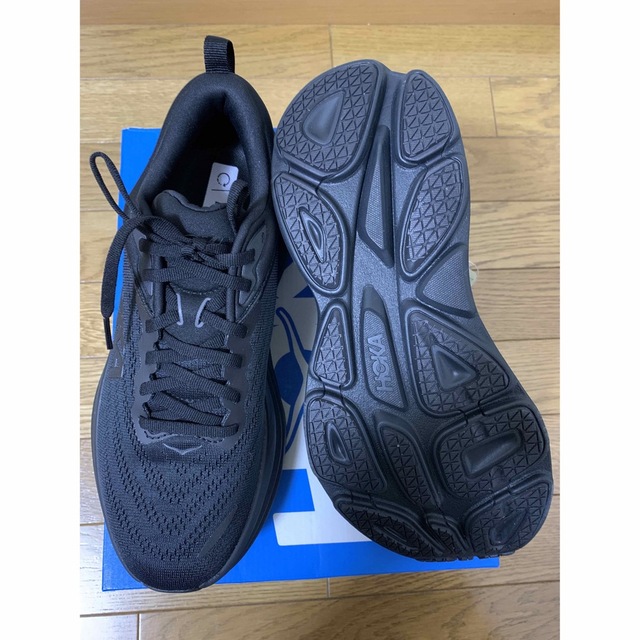 HOKA ONE ONE(ホカオネオネ)のかとさん専用　ホカオネオネ　ボンダイ8 未使用品 メンズの靴/シューズ(スニーカー)の商品写真