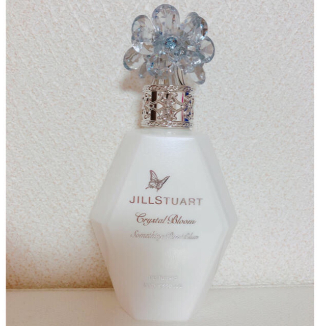 JILLSTUART(ジルスチュアート)のジルスチュアート ボディエッセンス コスメ/美容のボディケア(ボディローション/ミルク)の商品写真