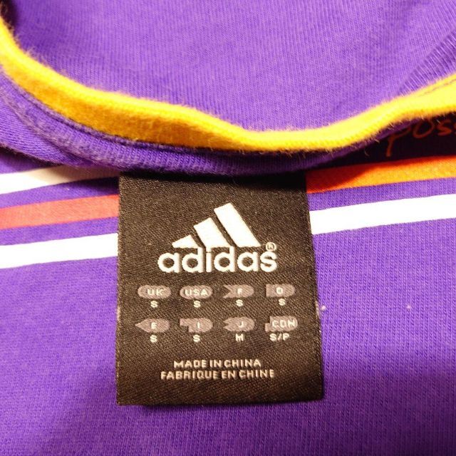 adidas(アディダス)の00s adidas　レイカーズカラー　ビッグプリント　リンガーTシャツ　古着 メンズのトップス(Tシャツ/カットソー(半袖/袖なし))の商品写真