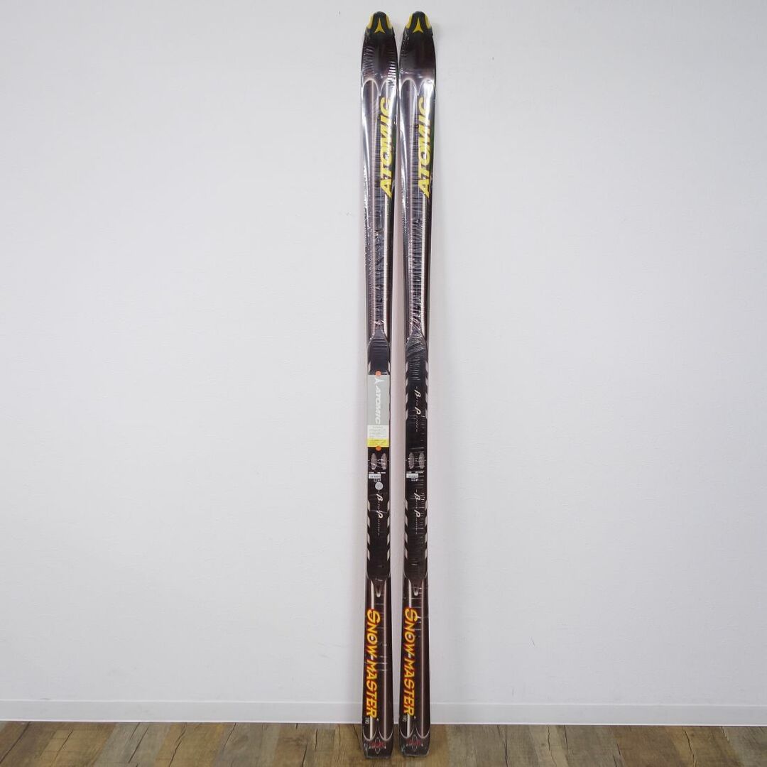 ATOMIC(アトミック)の未使用 アトミック ATOMIC SNOW MASTER 190cm センター 62ｍｍ スキー板 アウトドア 約1640ｇ(一本あたり) スポーツ/アウトドアのスキー(板)の商品写真