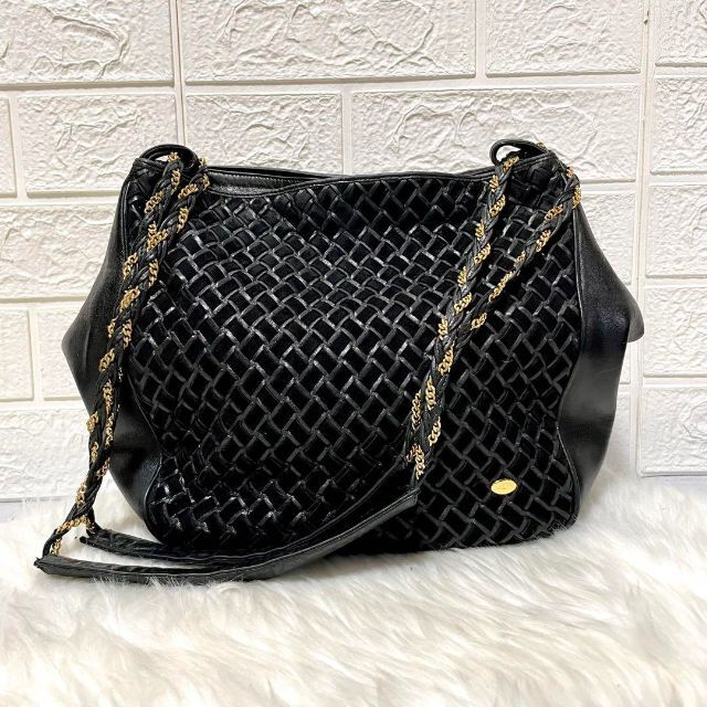 美品✨バリー ショルダーバッグ チェーン キルティング 黒 金具 肩掛け