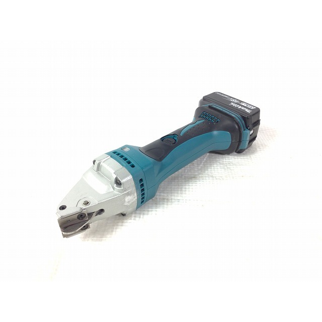 Makita(マキタ)の☆比較的綺麗です☆makita マキタ 18V 充電式ストレートシャー JS161DRF 充電器 純正バッテリー1個 BL1830B ケース付 板金 切断機 70921 自動車/バイクのバイク(工具)の商品写真