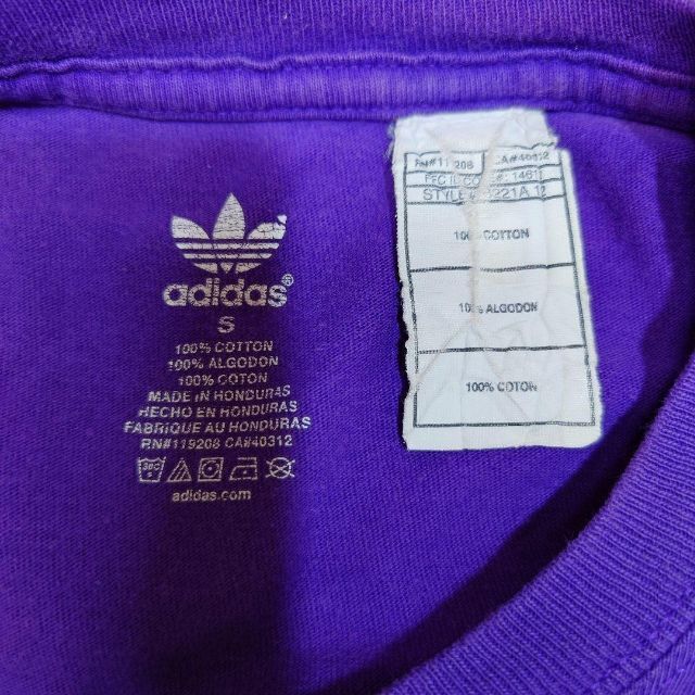 adidas(アディダス)のadidas LAKERS ビッグプリントTシャツ 古着 アディダス レイカーズ メンズのトップス(Tシャツ/カットソー(半袖/袖なし))の商品写真