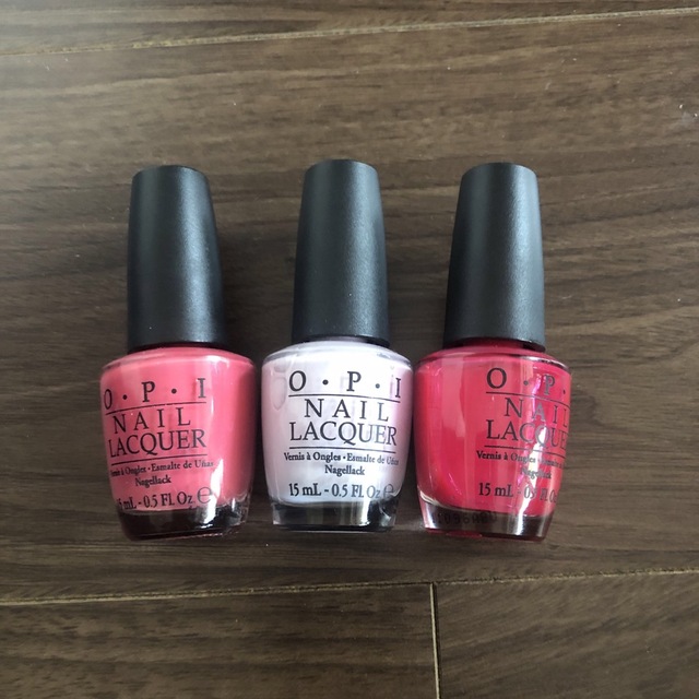 OPI(オーピーアイ)の【セット】OPI ネイル マニキュア ピンクレッド ピンク ライトパープル 薄紫 コスメ/美容のネイル(マニキュア)の商品写真