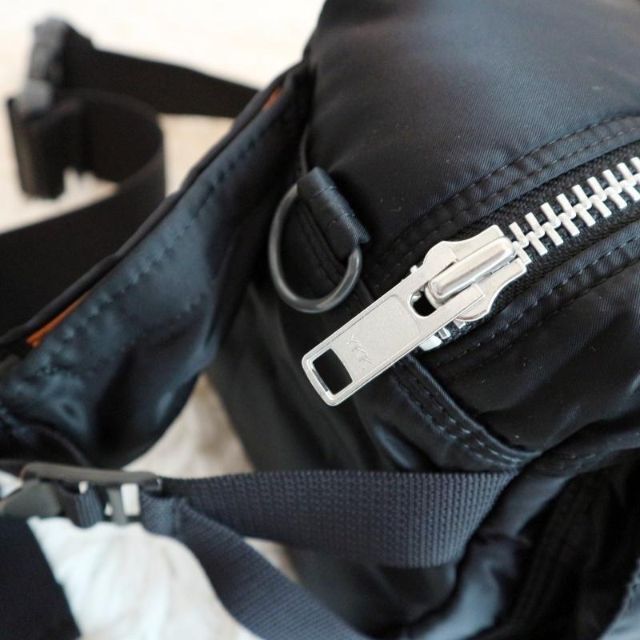 PORTER(ポーター)の極美品☆PORTER TANKER  WAIST BAG　大きめサイズ メンズのバッグ(ウエストポーチ)の商品写真